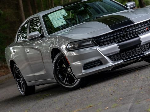 Used 2021 Dodge Charger SXT w/ Leather Interior Group RWD image 23