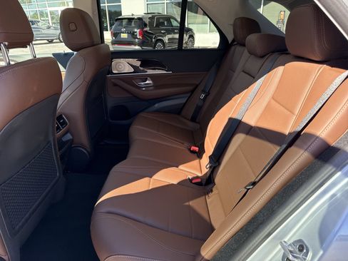New 2026 Mercedes-Benz GLE 450 4MATIC image 12