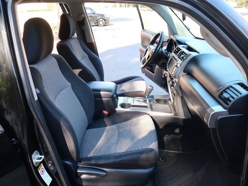 Used 2014 Toyota 4Runner SR5 image 8