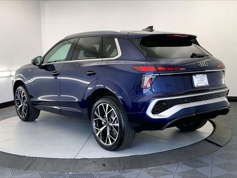 New 2026 Audi Q3 quattro 2.0T AWD/4WD image 2