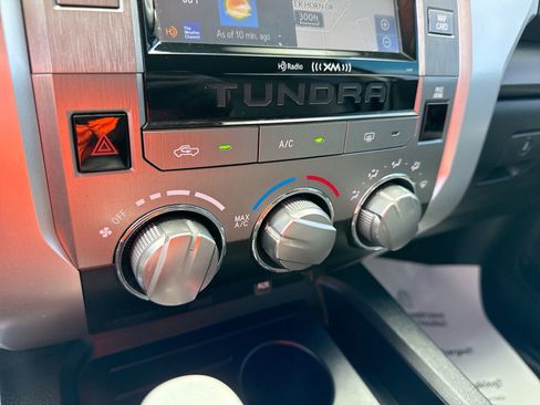 Used 2018 Toyota Tundra SR5 w/ SR5 Upgrade Package image 17