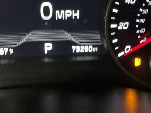 Used 2019 Kia Stinger Premium image 13