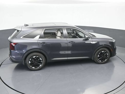 Used 2025 Kia Sorento S w/ Panoramic Sunroof Package FWD image 54