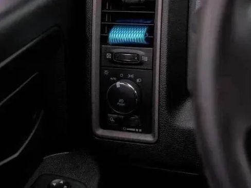 Used 2018 RAM 1500 Express w/ Black Ram 1500 Express Group image 32