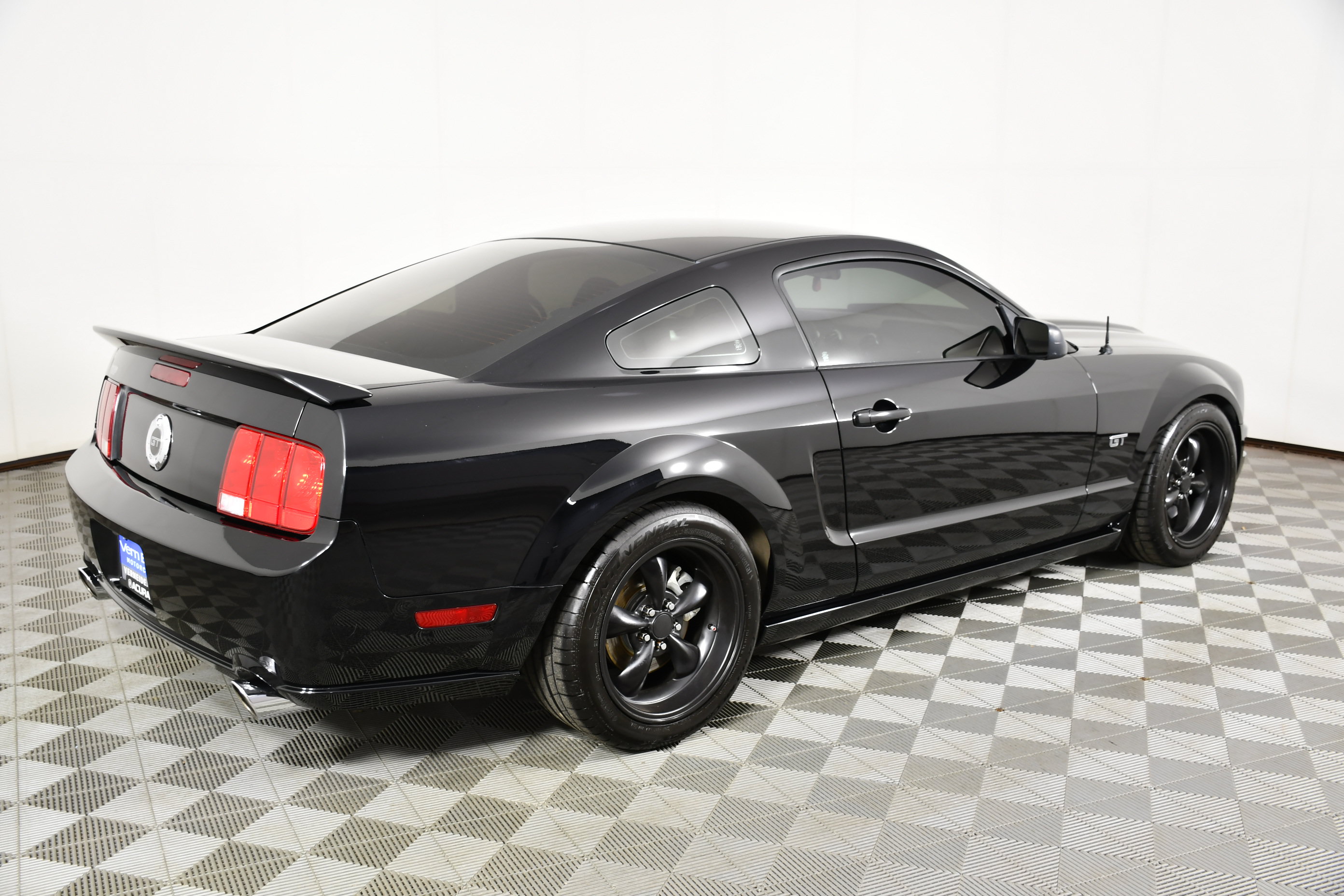Used 2008 Ford Mustang GT RWD image 6