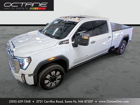 Used 2025 GMC Sierra 3500 Denali w/ Technology Package AWD/4WD image 1