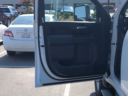 New 2025 GMC Sierra 2500 Pro image 19