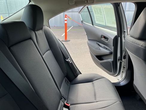 Used 2025 Toyota Corolla LE image 36