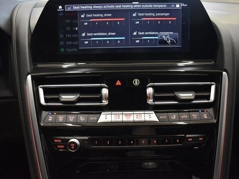 Used 2022 BMW M850i xDrive xDrive image 28