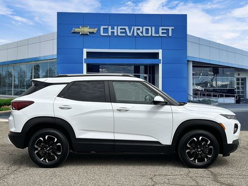 Certified 2023 Chevrolet TrailBlazer LT AWD/4WD image 5