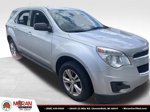Used 2015 Chevrolet Equinox LS FWD image 2