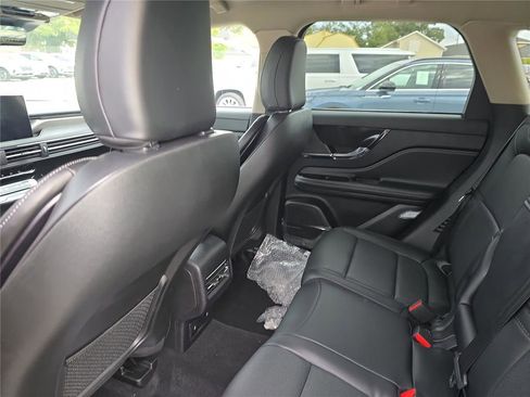 New 2026 Lincoln Corsair Reserve FWD image 10