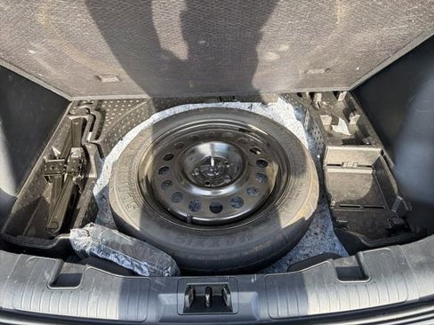 Used 2025 Ford Escape ST-Line image 7