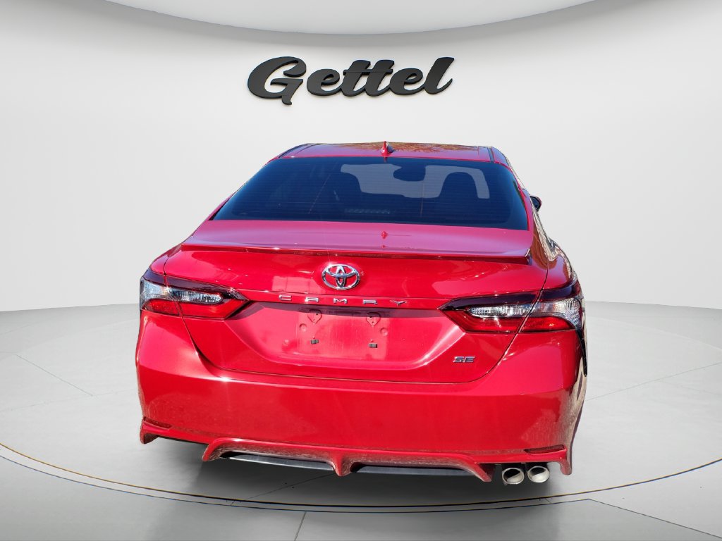 Used 2024 Toyota Camry SE w/ Convenience Package FWD image 5