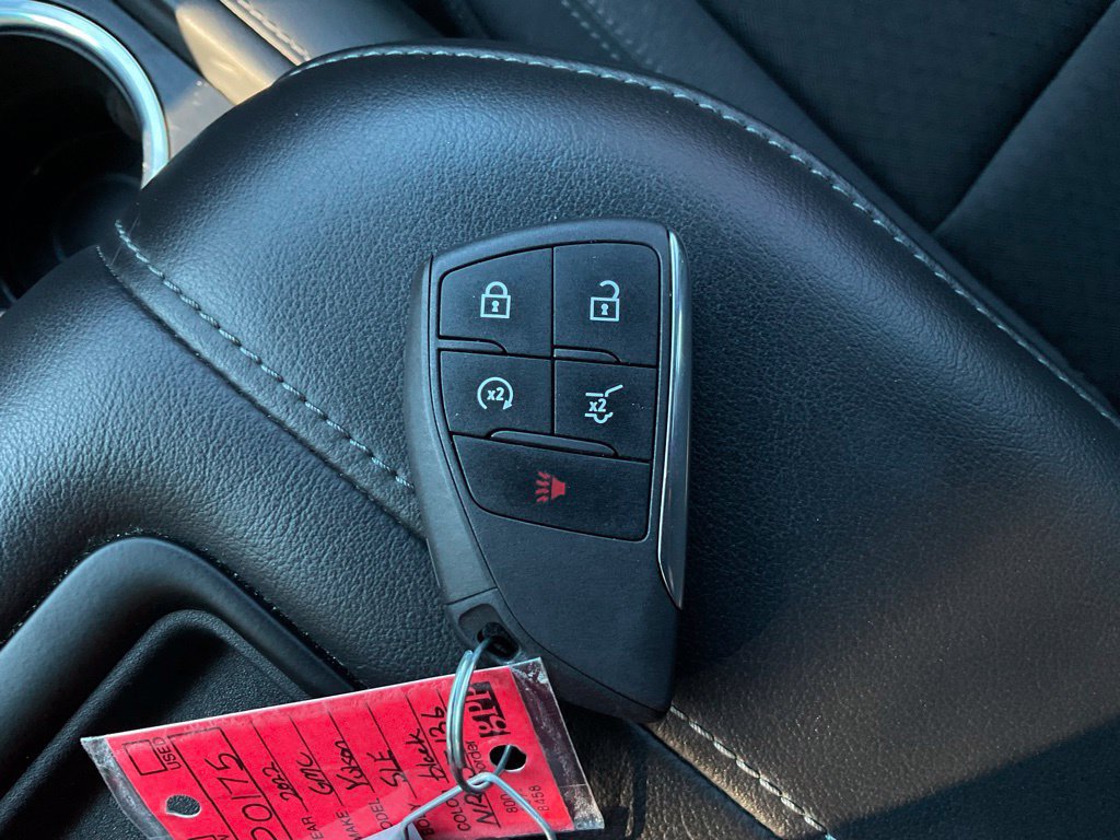 Used 2022 GMC Yukon SLE AWD/4WD image 28