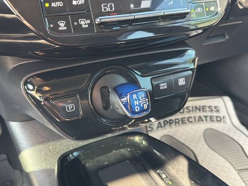 Used 2022 Toyota Prius AWD image 29