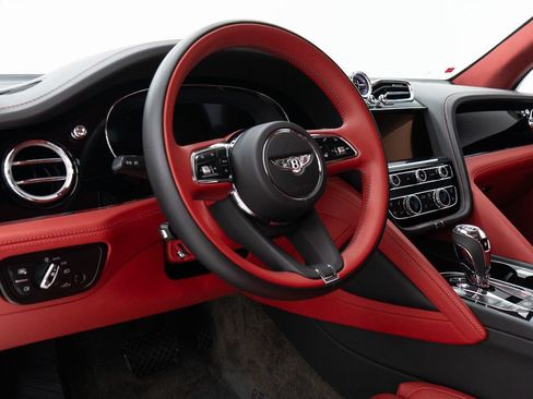 Certified 2023 Bentley Bentayga AWD/4WD image 13