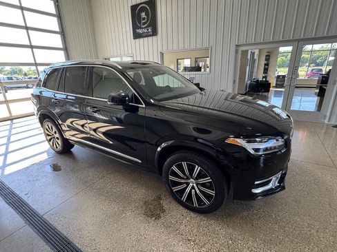 Used 2024 Volvo XC90 B6 Core w/ Protection Package Premier image 45