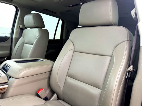 Used 2017 GMC Yukon SLT w/ Open Road Package RWD image 13