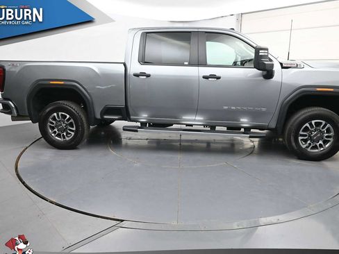 Used 2024 GMC Sierra 3500 Pro AWD/4WD image 16
