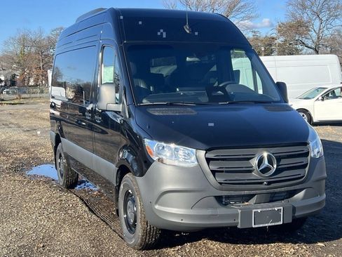 New 2025 Mercedes-Benz Sprinter 2500 image 2