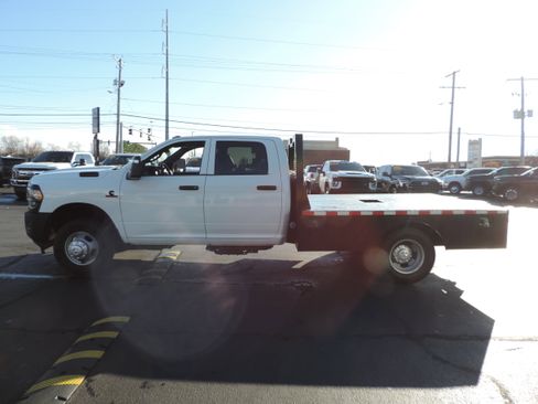 Used 2023 RAM 3500 Tradesman w/ Max Tow Package image 2