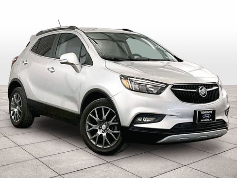 Used 2019 Buick Encore Sport Touring AWD/4WD image 2