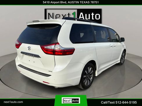 Used 2018 Toyota Sienna Limited Premium image 7