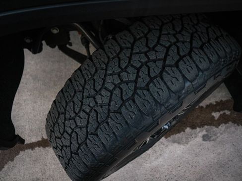 Used 2025 GMC Sierra 2500 Denali Ultimate image 12