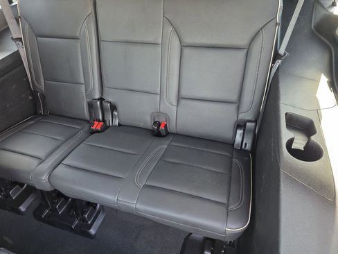 Used 2024 GMC Yukon SLT image 20