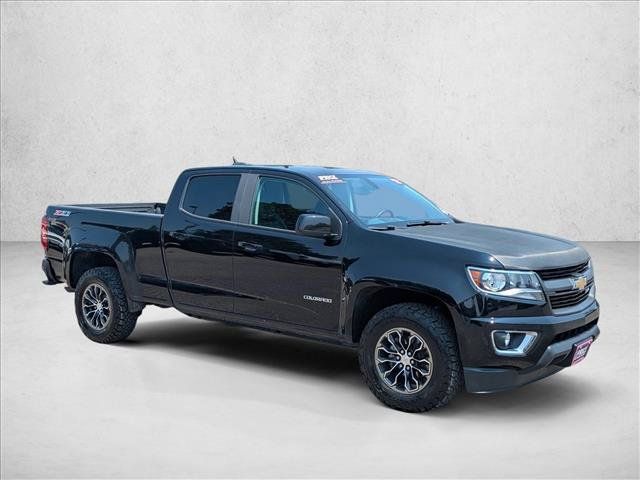 Used 2018 Chevrolet Colorado Z71 AWD/4WD image 3