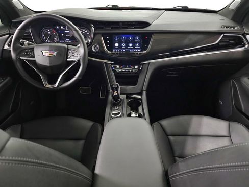 Used 2024 Cadillac XT6 Sport w/ Technology Package AWD/4WD image 17