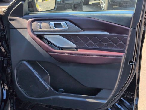 Used 2025 Ford Explorer Platinum w/ LUX Leather Package image 34
