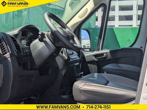 Used 2025 RAM ProMaster 3500 w/ Convenience Group FWD image 14