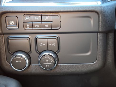 New 2026 Chevrolet Tahoe Premier image 17