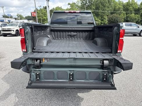 Used 2025 Chevrolet Silverado 2500 LTZ w/ Trail Boss Package AWD/4WD image 34