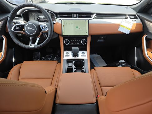 New 2026 Jaguar F-PACE R-Dynamic S image 15