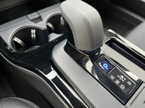 Used 2025 Toyota Prius LE image 41