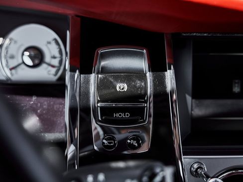 Used 2020 Rolls-Royce Wraith RWD image 53