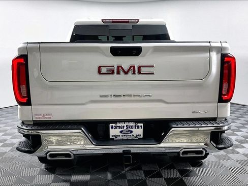 Used 2024 GMC Sierra 1500 SLT w/ SLT Premium Plus Package AWD/4WD image 4