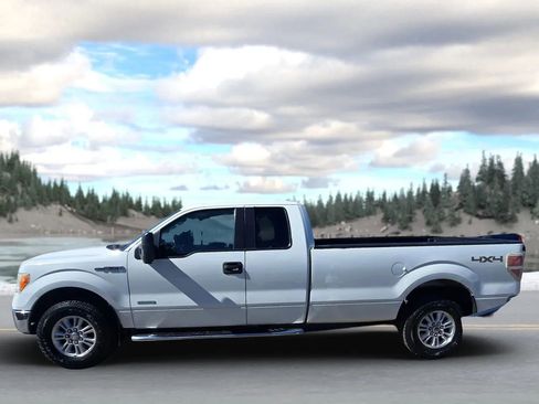 Used 2013 Ford F150 XLT w/ Mid Equipment Group AWD/4WD image 6