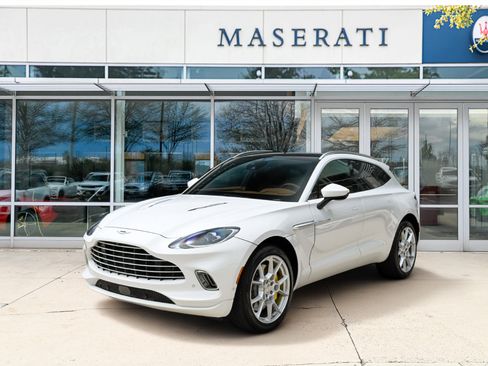 Used 2024 Aston Martin DBX AWD/4WD image 1