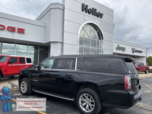 Used 2018 GMC Yukon XL SLT AWD/4WD image 3