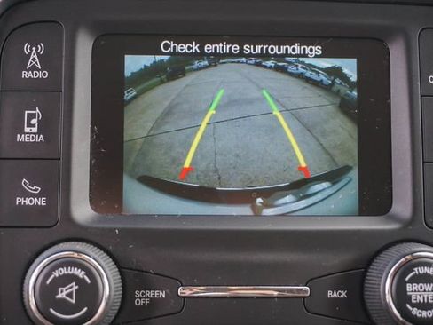 Used 2019 RAM 1500 Classic SLT AWD/4WD image 28