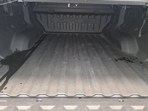 Used 2024 Chevrolet Colorado ZR2 w/ ZR2 Convenience Package III AWD/4WD image 29