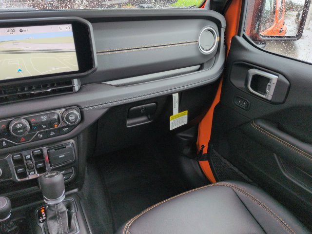 New 2027 Jeep Wrangler Unlimited Sahara AWD/4WD image 17