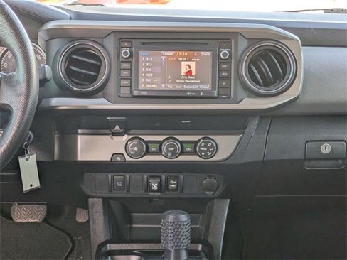 Used 2019 Toyota Tacoma SR5 image 18