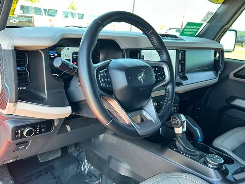 Used 2023 Ford Bronco Wildtrak AWD/4WD image 7