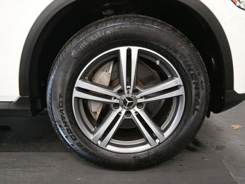 Used 2020 Mercedes-Benz GLC 300 4MATIC image 32