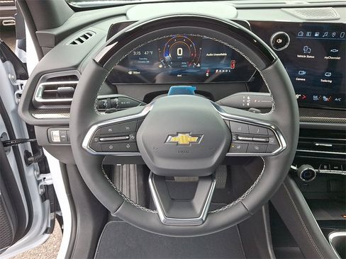 New 2026 Chevrolet Traverse High Country image 9